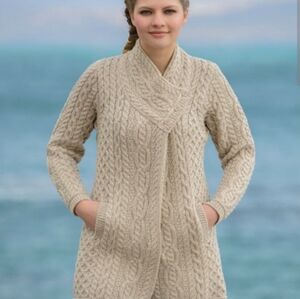 Aran Cardigan Sweater Small Cream White Merino Wool Button Collar NEW NWT Irish